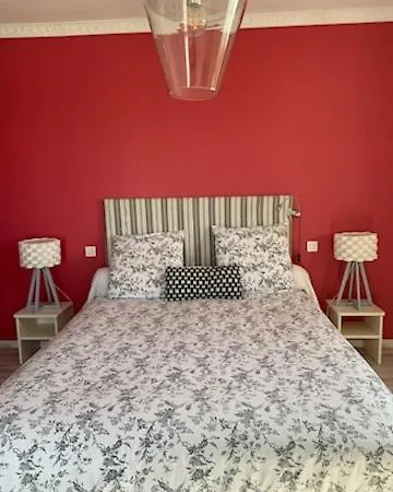 Avec Piscine A Debordement Vue Exceptionnelle Villa Puechoursi