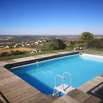 Avec Piscine A Debordement Vue Exceptionnelle Puechoursi