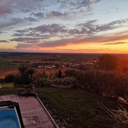 Avec Piscine A Debordement Vue Exceptionnelle Villa