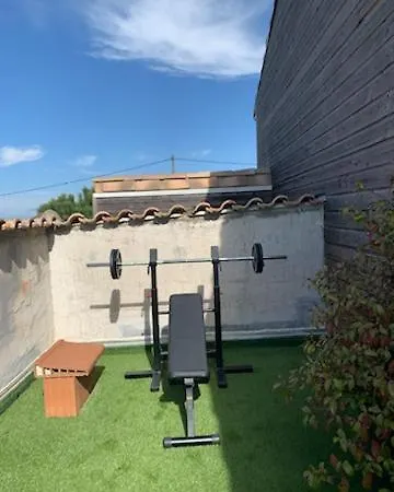 Avec Piscine A Debordement Vue Exceptionnelle Villa
