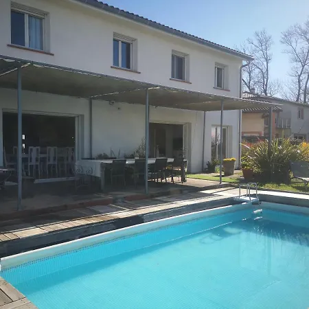 Avec Piscine A Debordement Vue Exceptionnelle Villa *