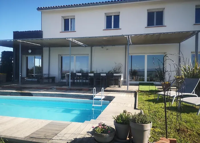 Avec Piscine A Debordement Vue Exceptionnelle